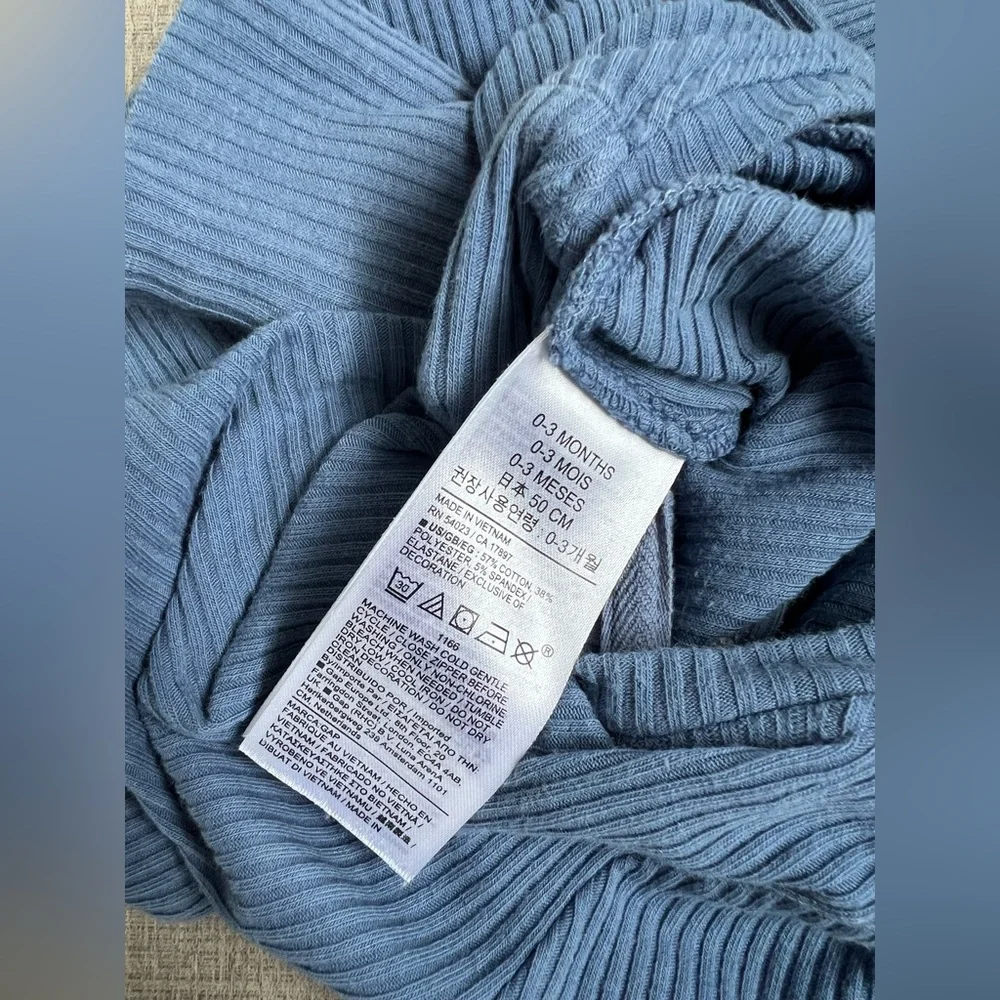 Burt's Bees and Gap Baby Footies Size 0-3 Months